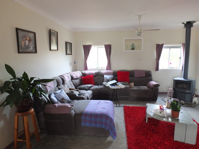 42 Rowe Street, Avoca VIC 3467