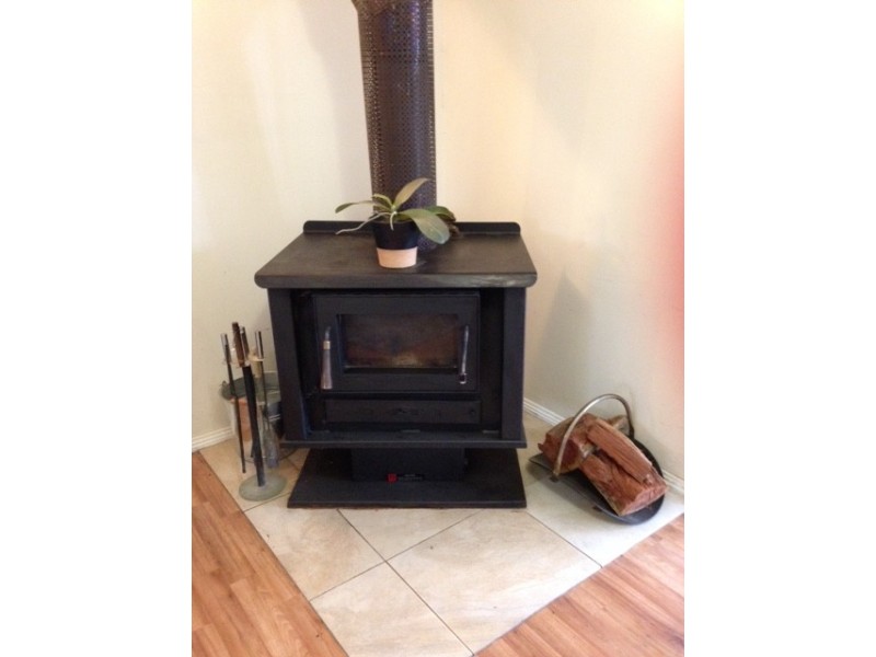 16 School Road, Homebush VIC 3465