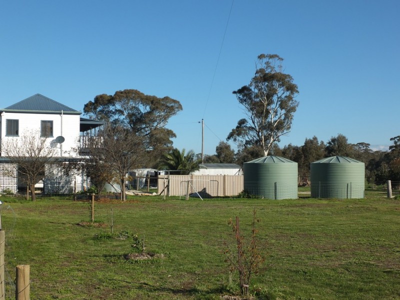 16 School Road, Homebush VIC 3465