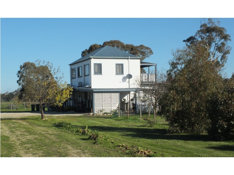 16 School Road, Homebush VIC 3465