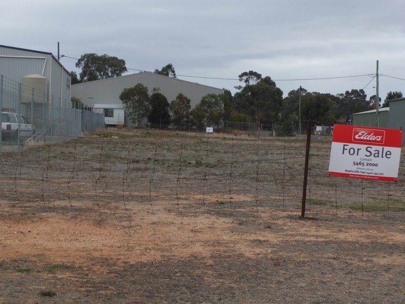 14 Blackney Drive, Avoca VIC 3467