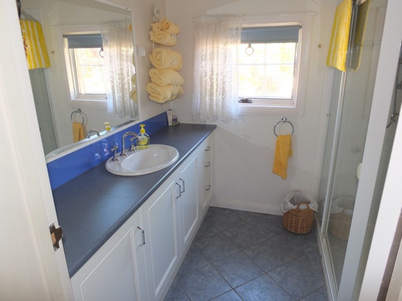 3889 Sunraysia Highway, Stuart Mill VIC 3477