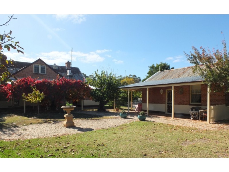 3889 Sunraysia Highway, Stuart Mill VIC 3477