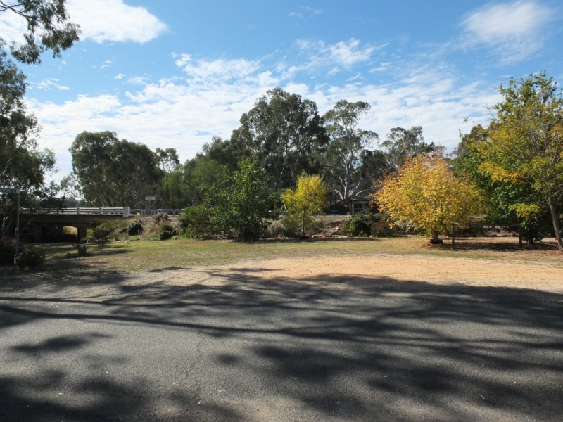 3889 Sunraysia Highway, Stuart Mill VIC 3477