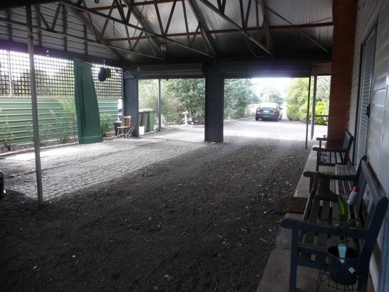 3583 Darlington Road, Carranballac VIC 3361