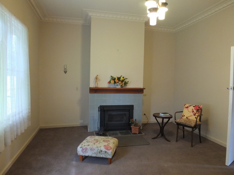 165 High Street, Avoca VIC 3467