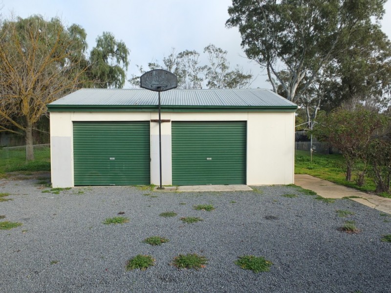 165 High Street, Avoca VIC 3467