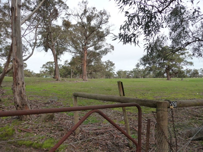 128 Ferrers Road, Dereel VIC 3352