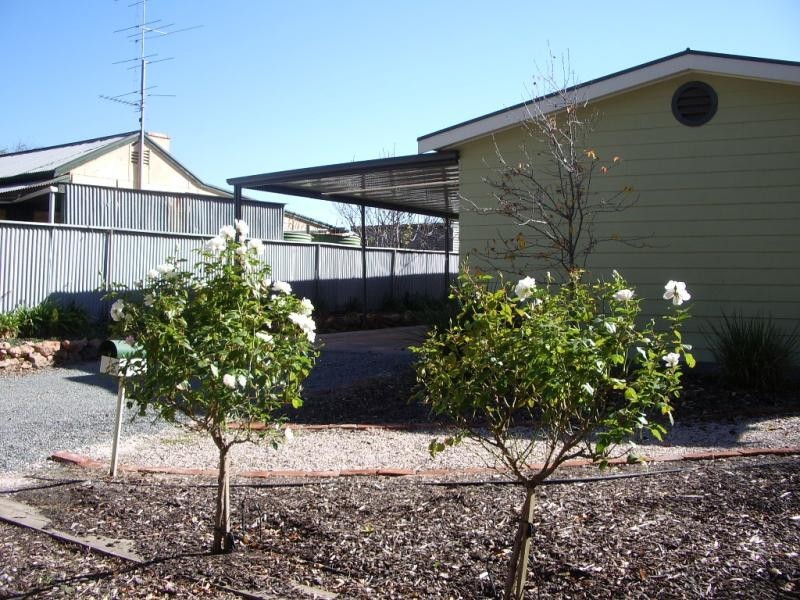 1 Charles Street, Clare SA 5453
