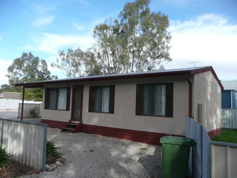 Unit 1/6 Charles Street, Clare SA 5453