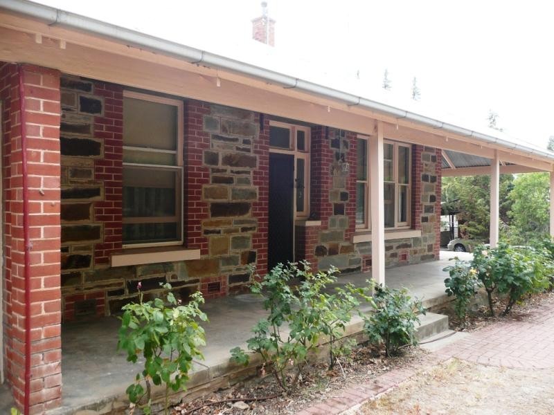 13 Daly Street, Clare SA 5453