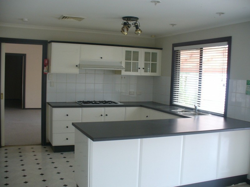 17 Moore Street, Blyth SA 5462