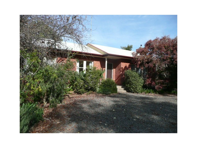 36 Gleeson Street, Clare SA 5453
