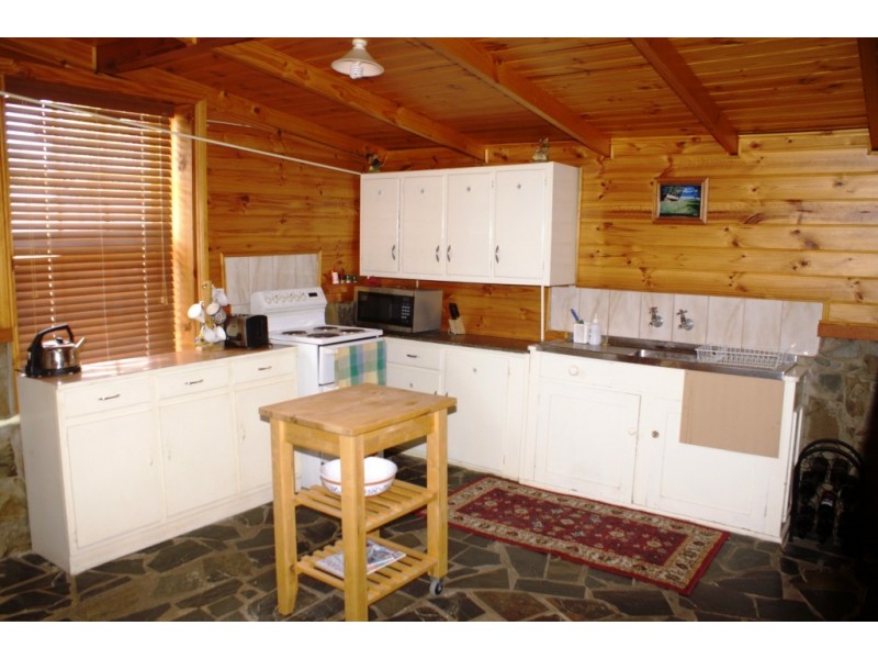 14a Guilford Street, Clare SA 5453