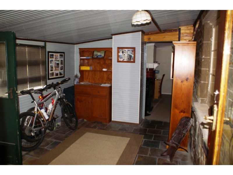 14a Guilford Street, Clare SA 5453