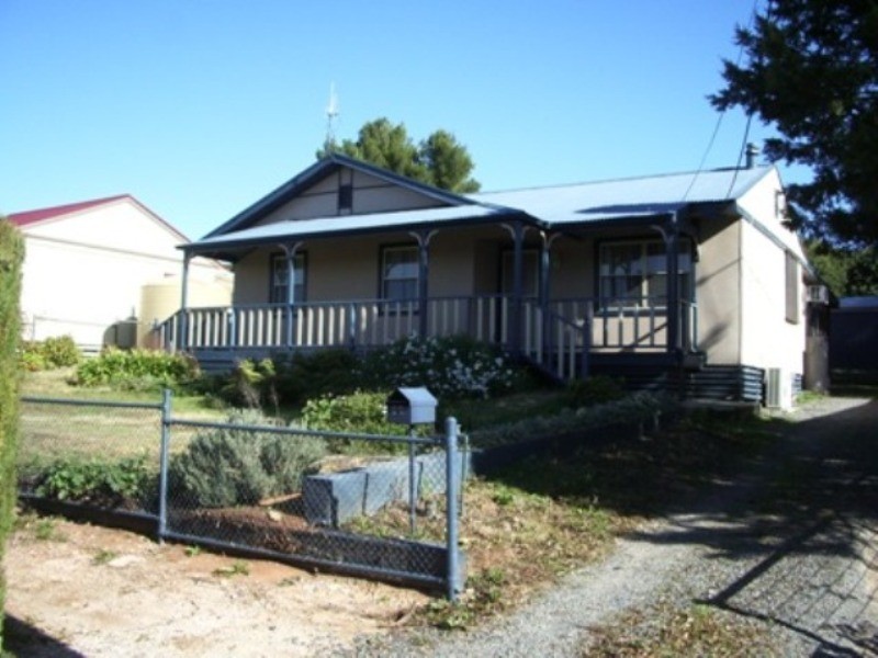 22 Queen Street, Burra SA 5417