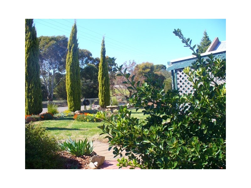 12 Bridge Street, Burra SA 5417