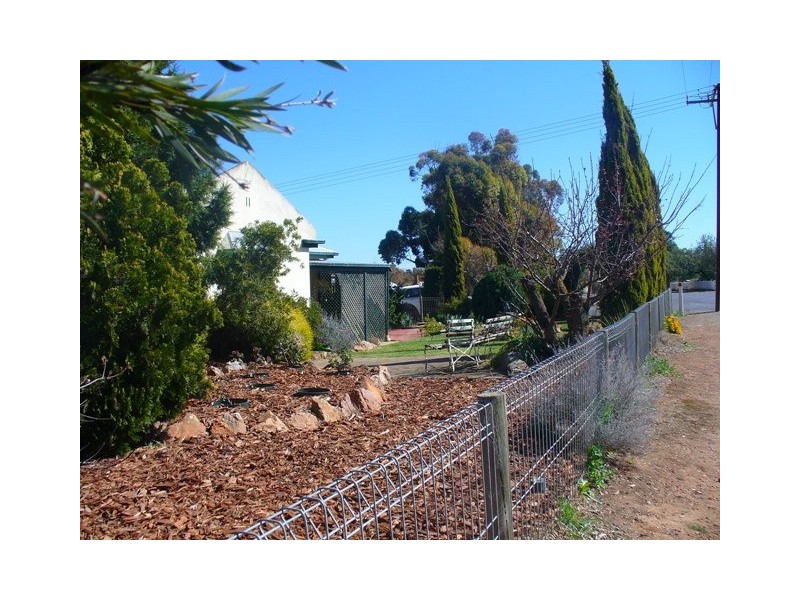 12 Bridge Street, Burra SA 5417