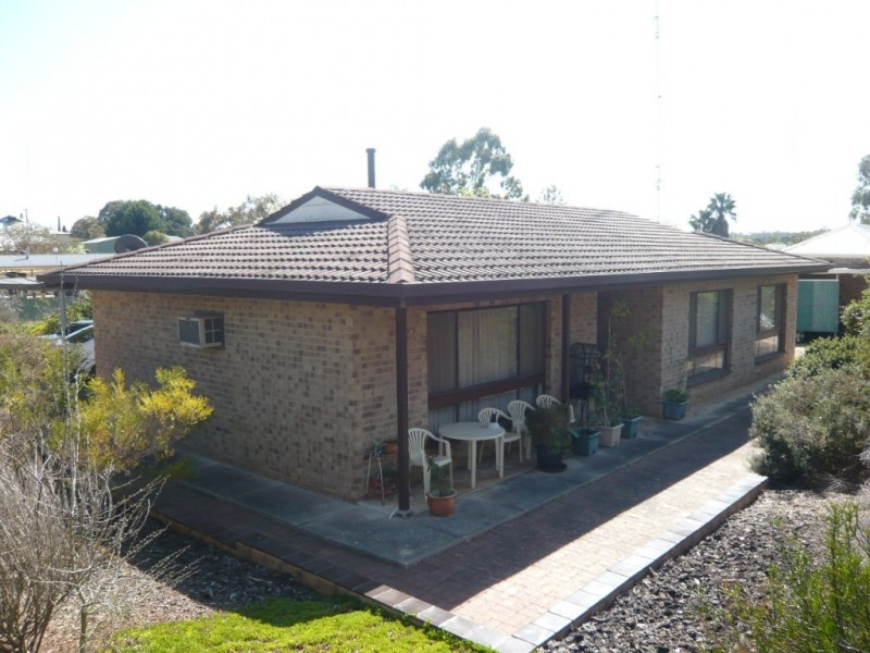 33 Daly Street, Clare SA 5453