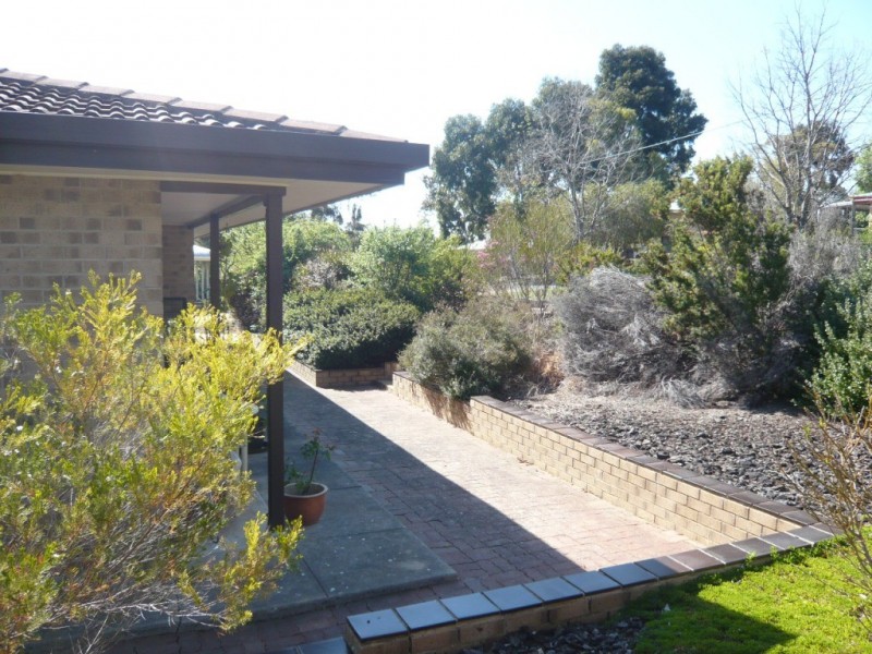 33 Daly Street, Clare SA 5453