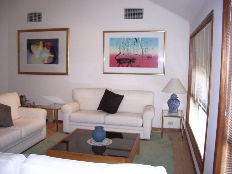 * Olssens of Watervale, Watervale SA 5452