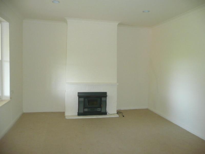 - Mount Bryan East Road, Mount Bryan SA 5418