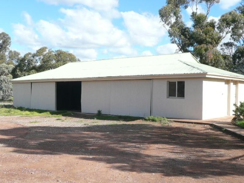 - Mount Bryan East Road, Mount Bryan SA 5418