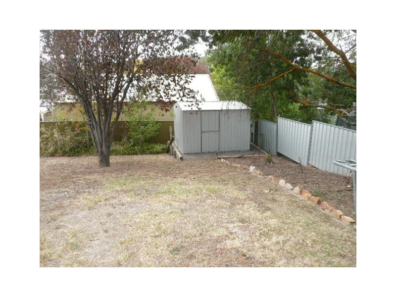 3 Beare Street, Clare SA 5453