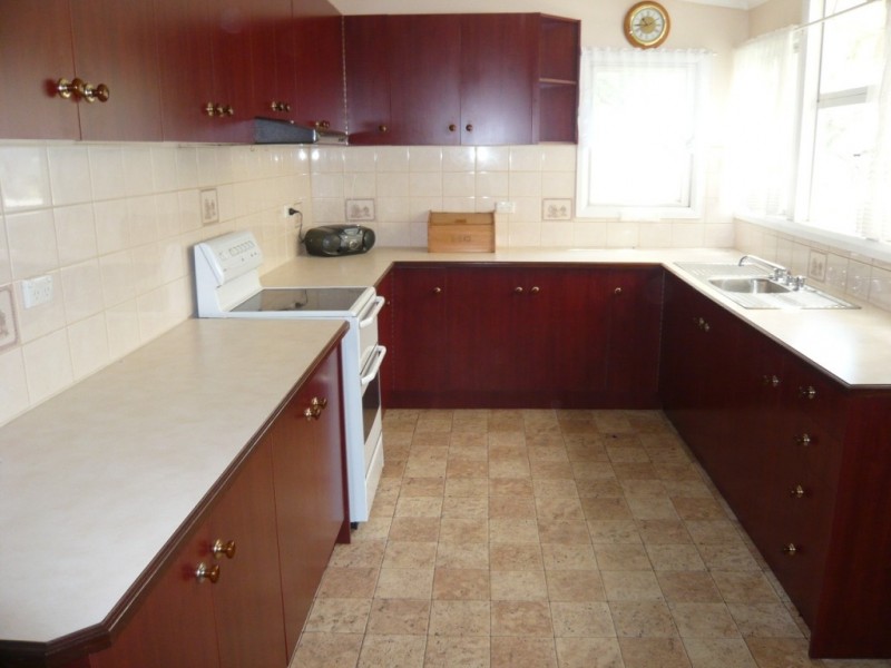 13 Jonathon Street, Clare SA 5453