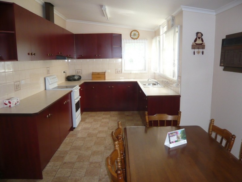 13 Jonathon Street, Clare SA 5453