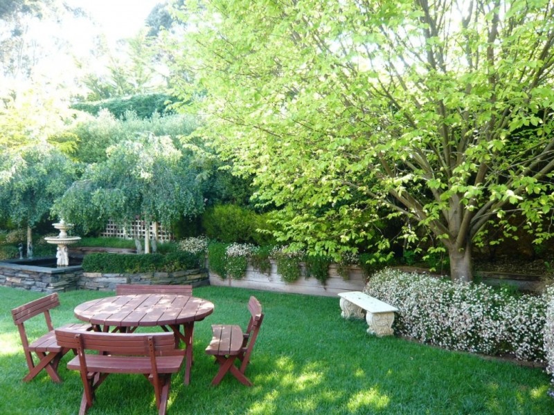 22 White Hut Road, Clare SA 5453