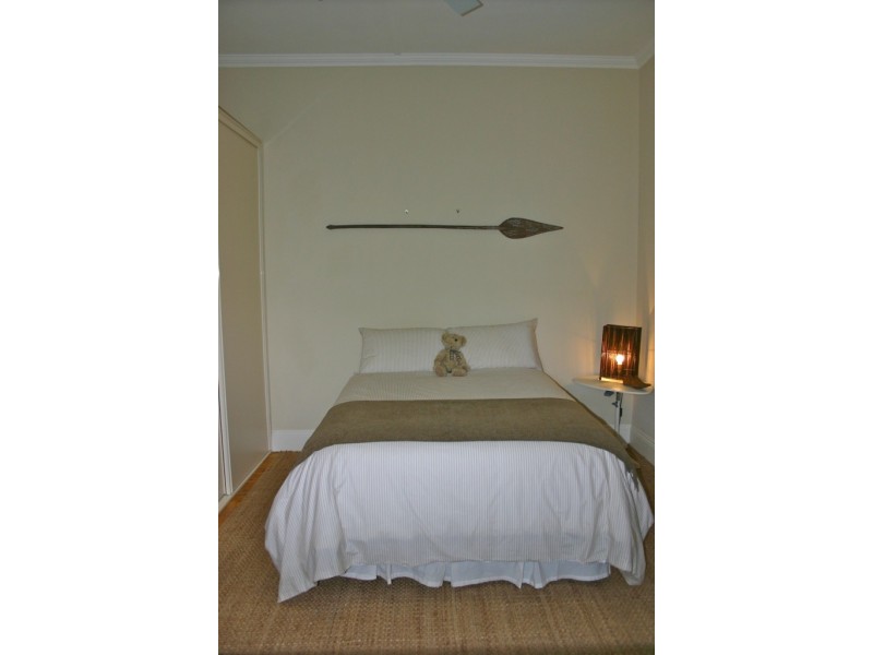 1 Bright Street, Clare SA 5453