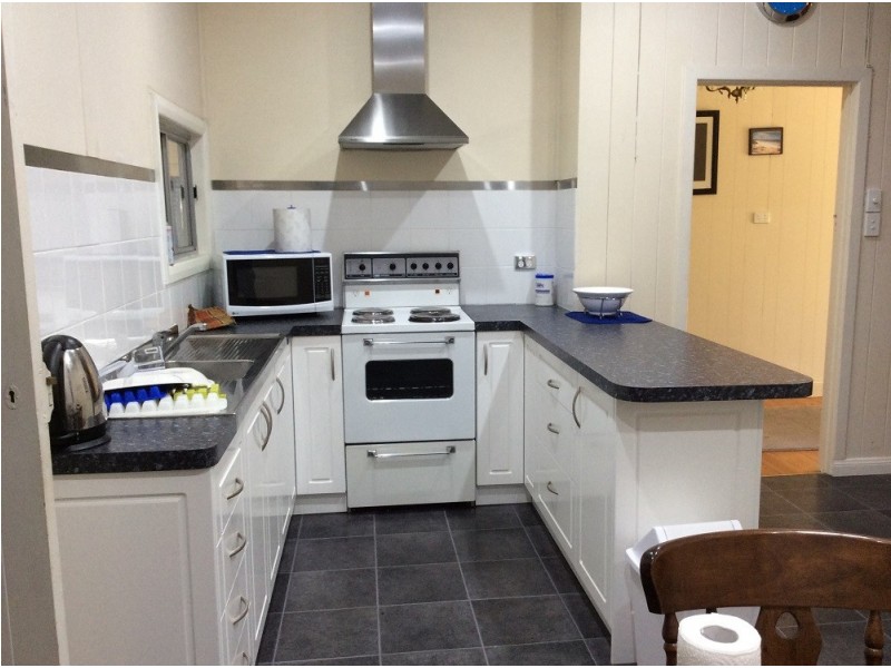 40 New Road, Clare SA 5453