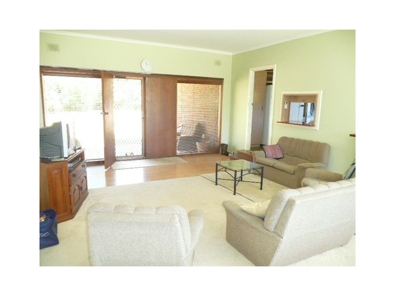 8 Paradise Street, Burra SA 5417