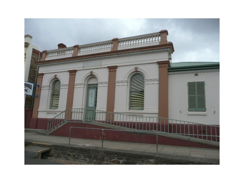 19 Commercial Road, Burra SA 5417