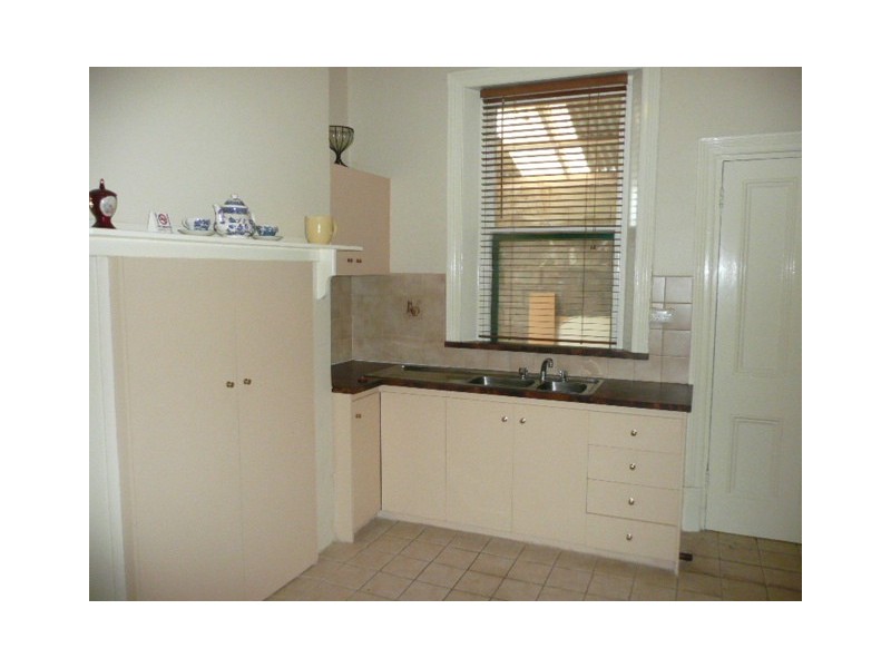 19 Commercial Road, Burra SA 5417