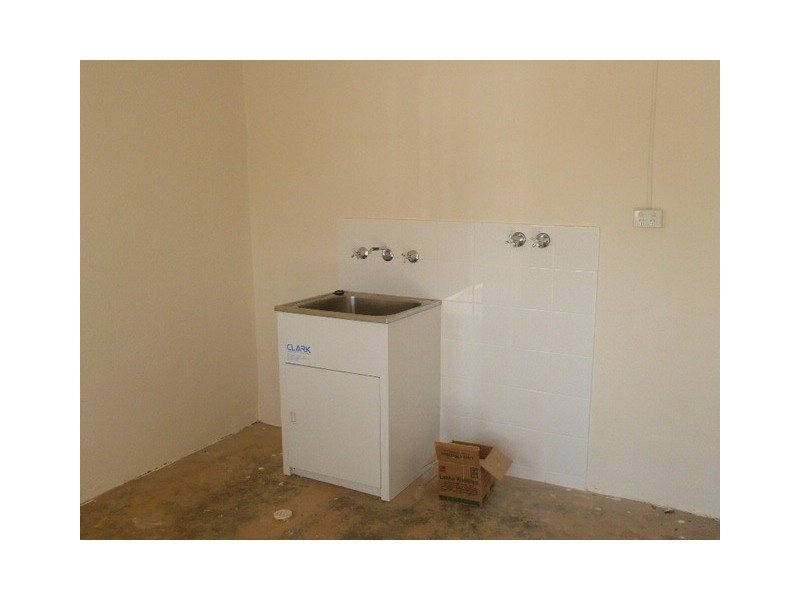 - Eastern Rd, Burra SA 5417