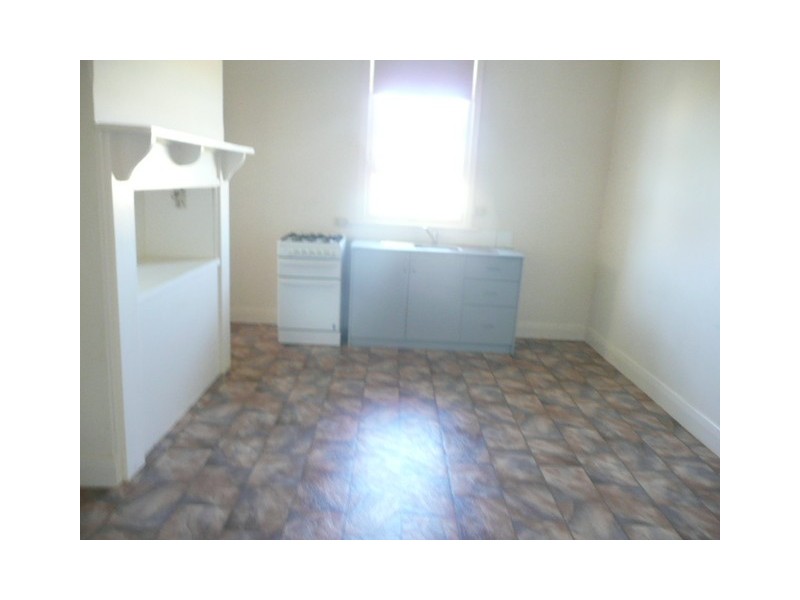 - Eastern Rd, Burra SA 5417