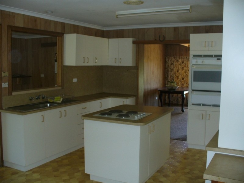 7 Kellett Street, Burra SA 5417