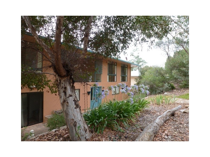 15 Beare Street, Clare SA 5453