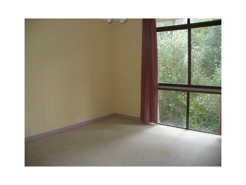 15 Beare Street, Clare SA 5453