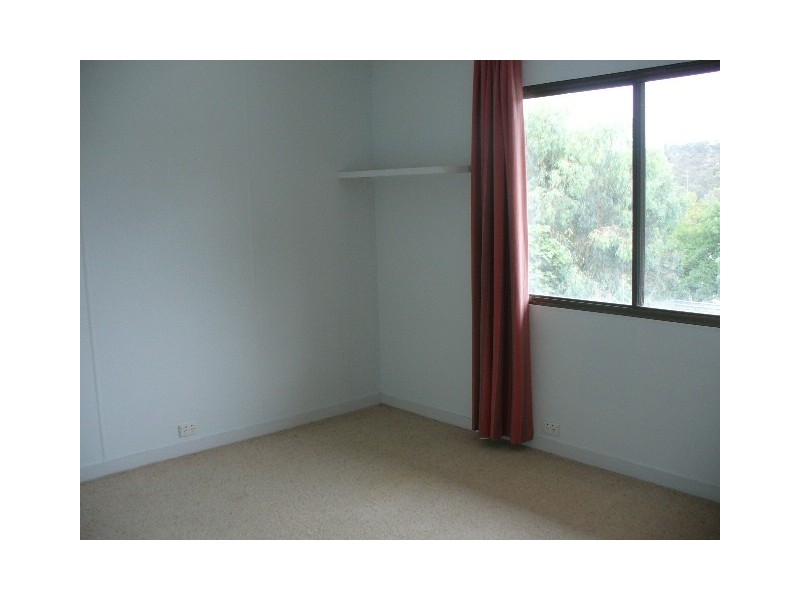 15 Beare Street, Clare SA 5453