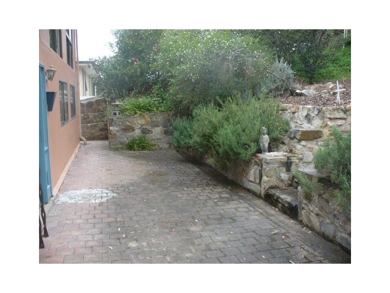 15 Beare Street, Clare SA 5453