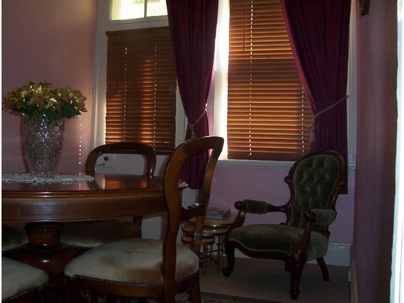 19 Commercial Road, Burra SA 5417