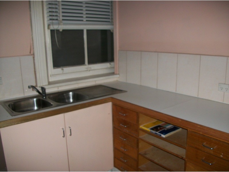 19 Commercial Road, Burra SA 5417