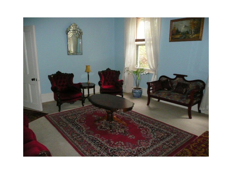 19 Commercial Road, Burra SA 5417