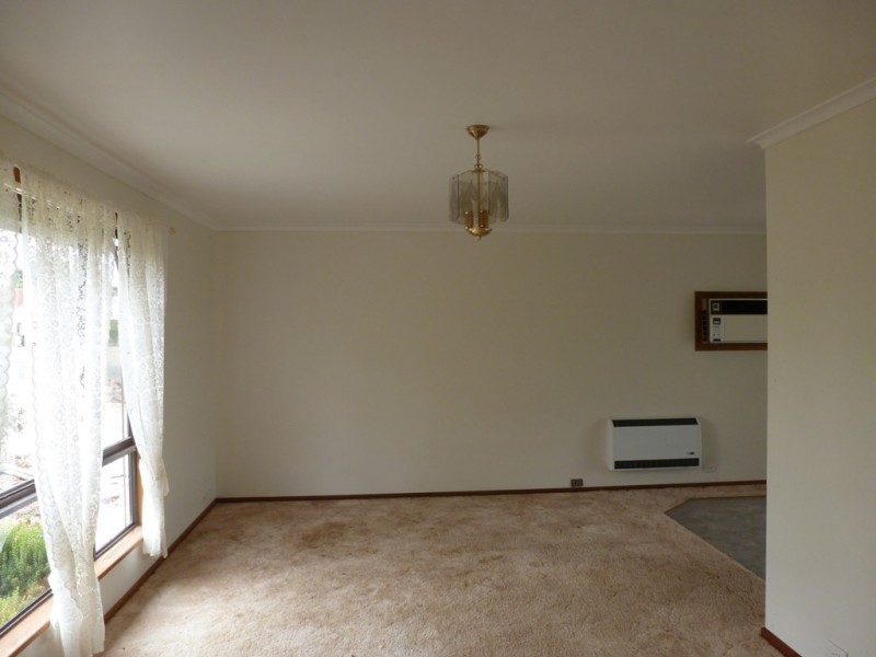 9 The Crescent, Burra SA 5417