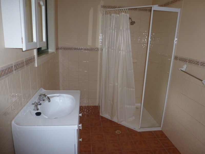 12 Michael Court, Clare SA 5453