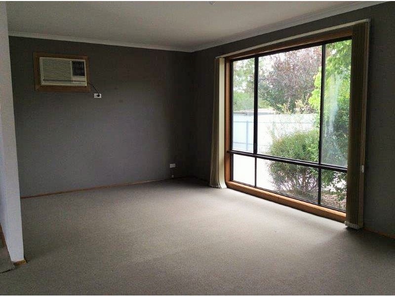 Unit 2/ 51 Victoria Road, Clare SA 5453