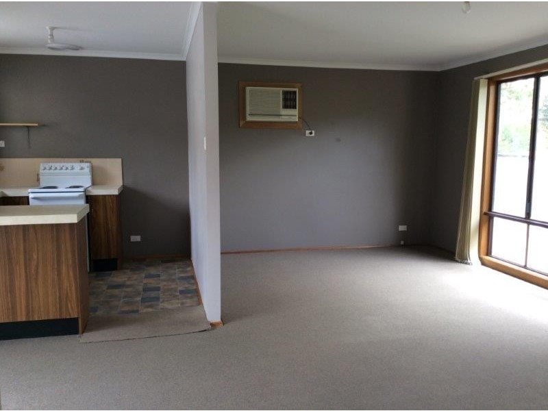 Unit 2/ 51 Victoria Road, Clare SA 5453